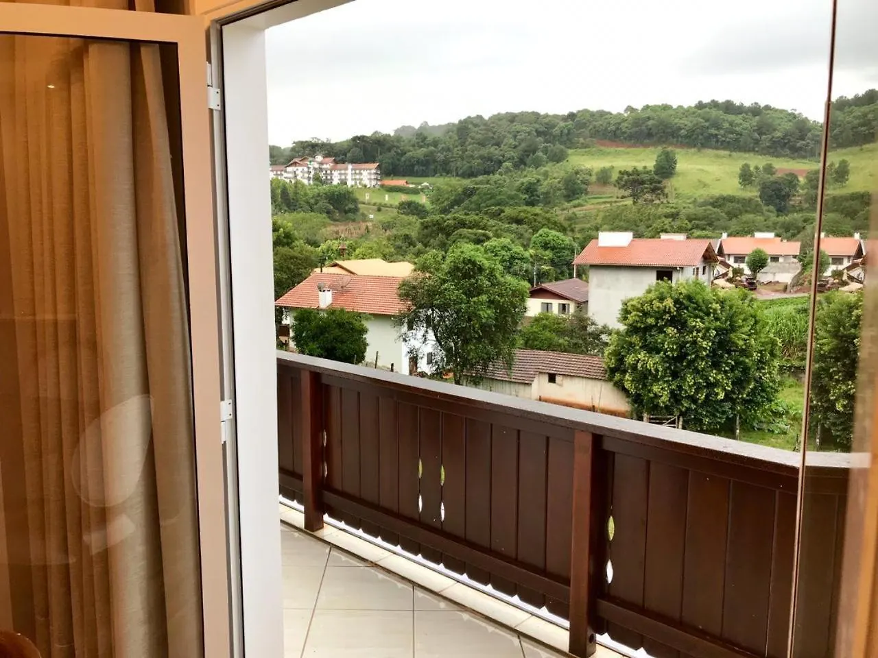 Alpen Hospedagem Treze Tílias Brazylia